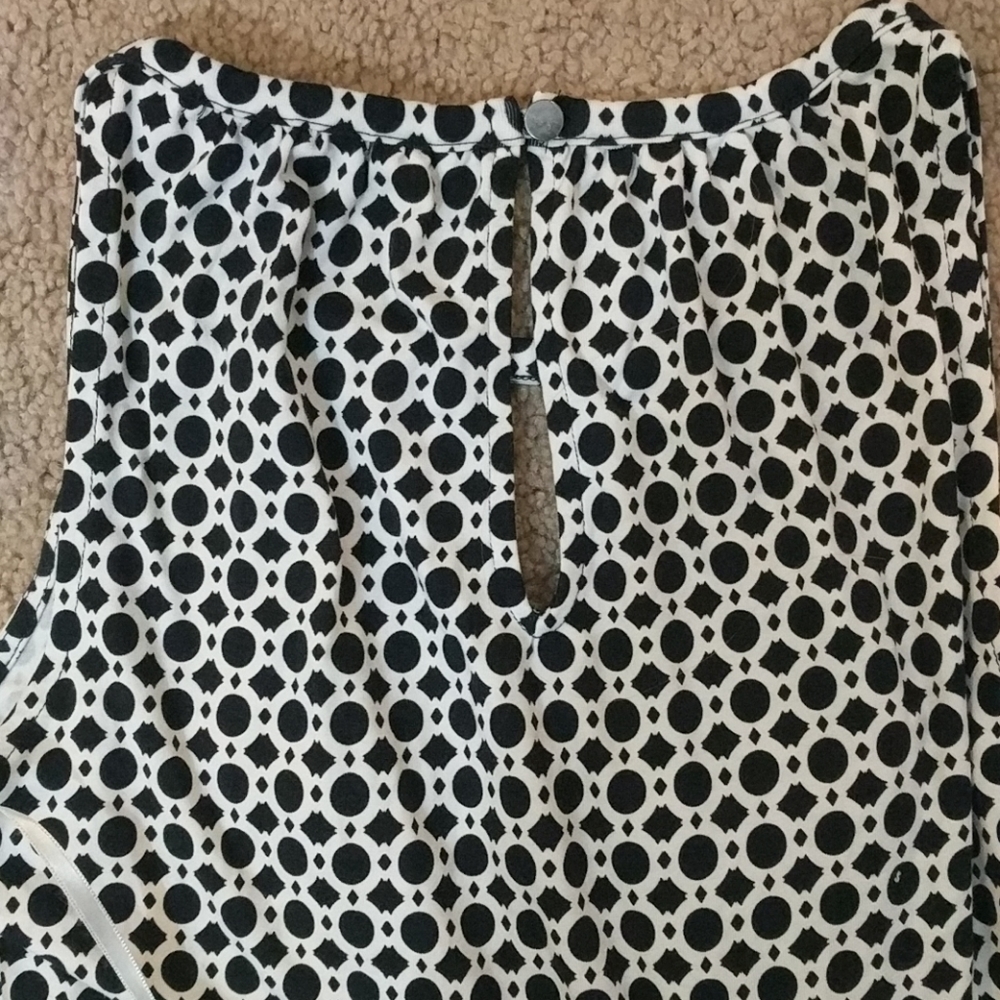 Dress - Picture 3 of 4